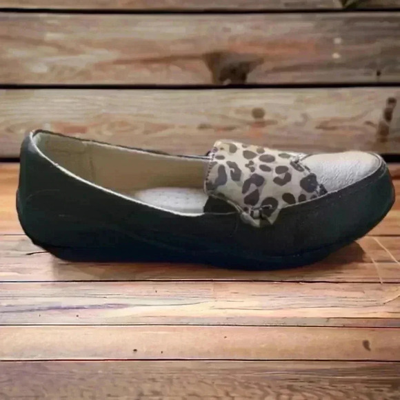 Dr.Scholl’s NEW No Tags black and animal print flats size 7.5W. Leather Upper - Picture 5 of 7